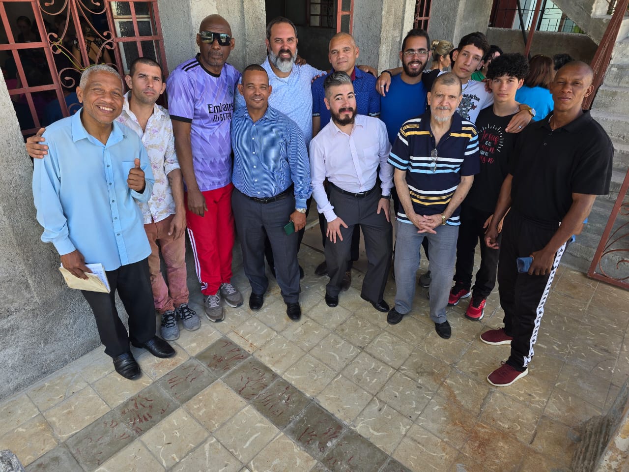Hermanos de la congregación en Vedado